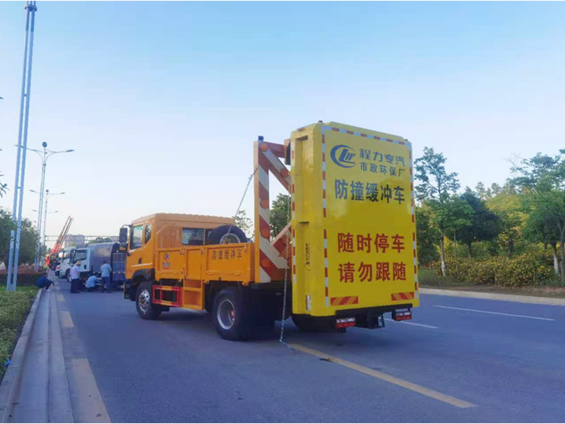 東風多利卡D9防撞緩沖車（100E）