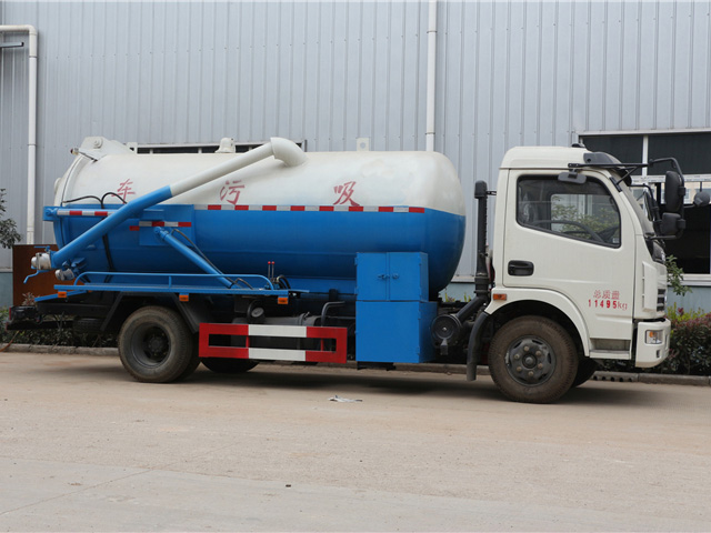 清洗吸污車漏油常見原因是什么？