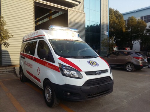 程力全順江鈴福特救護(hù)車三趟要花費(fèi)3900元！ 醫(yī)院：我覺得不